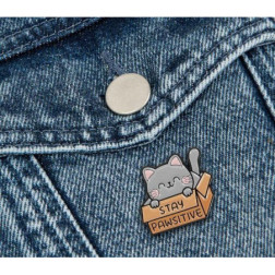 BROCHE EN MÉTAL ÉMAILLÉ CHAT